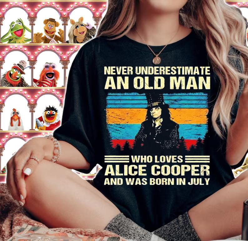 Never underestimate an old man who loves Alice Cooper and was born in July vintage shirt t-shirt