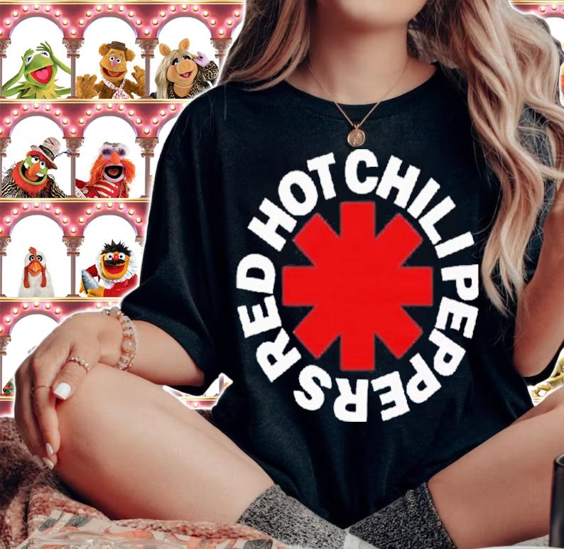 Red Hot Chili Peppers Fan T-Shirt t-shirt