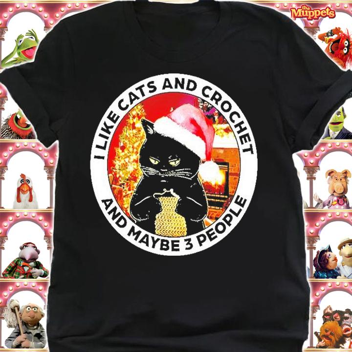 Black Cat I Like Cats And Crochet And Maybe 3 People T-Shirt t-shirt