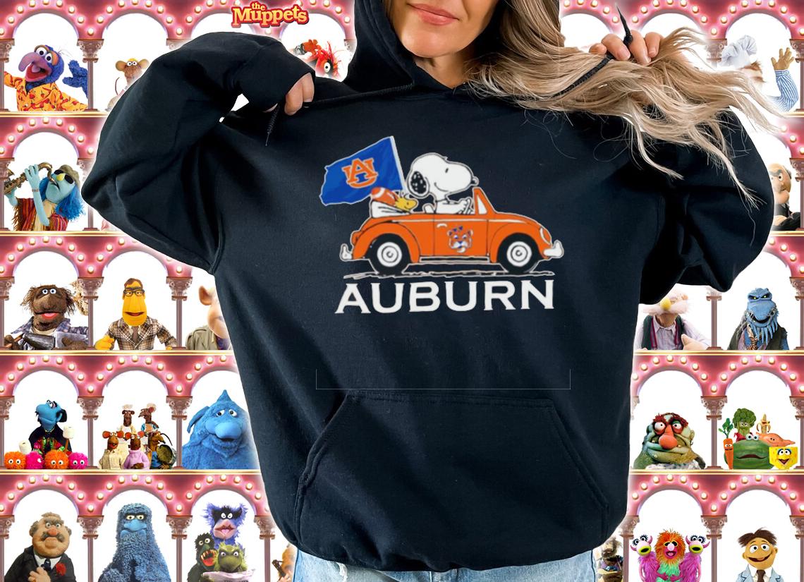 Snoopy And Woodstock Driving Car Auburn Tigers Flag t-shirt hoodie
