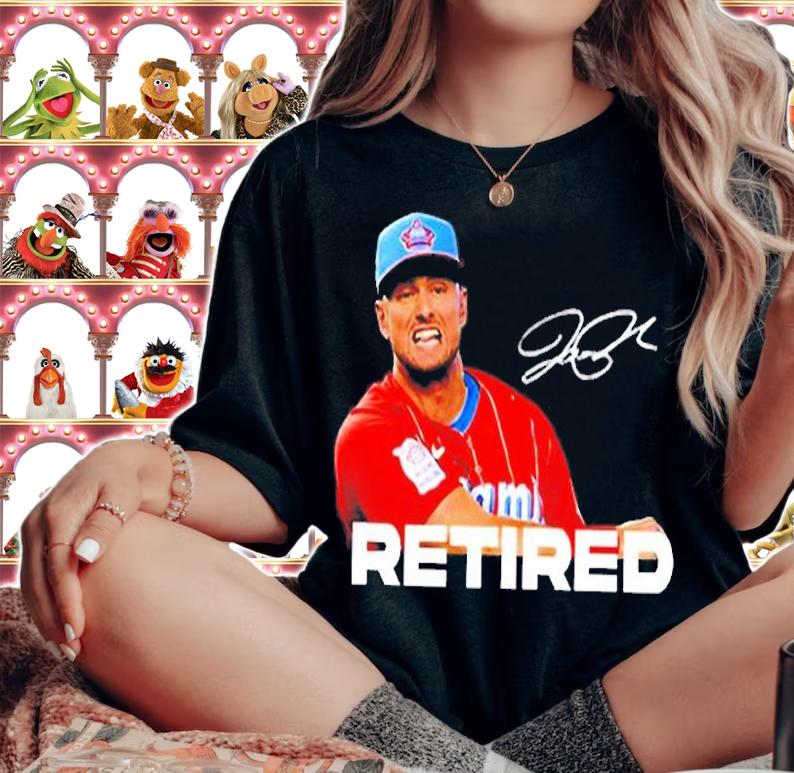 oe Panik Retired MLB Signature T-Shirt woman shirt