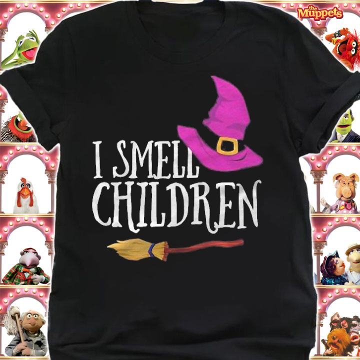 I Smell Children Teacher Halloween Witch Trick Or Treat T-shirt
