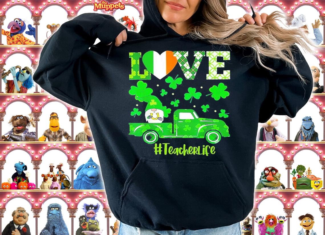 Love Teacher Life Gnome Shamrock Saint St Patrick's Day 2022 T-Shirt