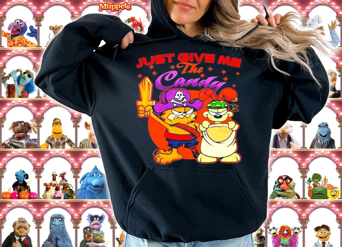 Garfield And Odie Just Give Me The Candy Shirt hoodie