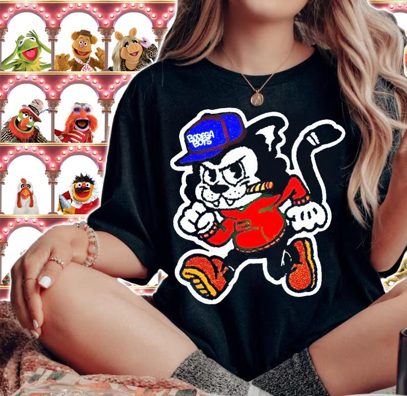 Cute Cat Bodega Boys T-shirt woman shirt